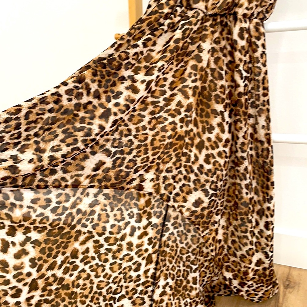 High-Low Leopard Print Dress - Picture 3 of 4